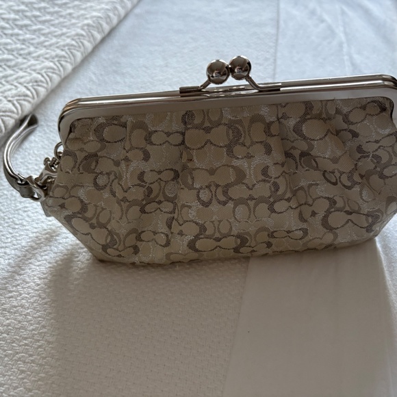 Coach Signature Pattern Cream and Gray Clutch - Picture 3 of 4